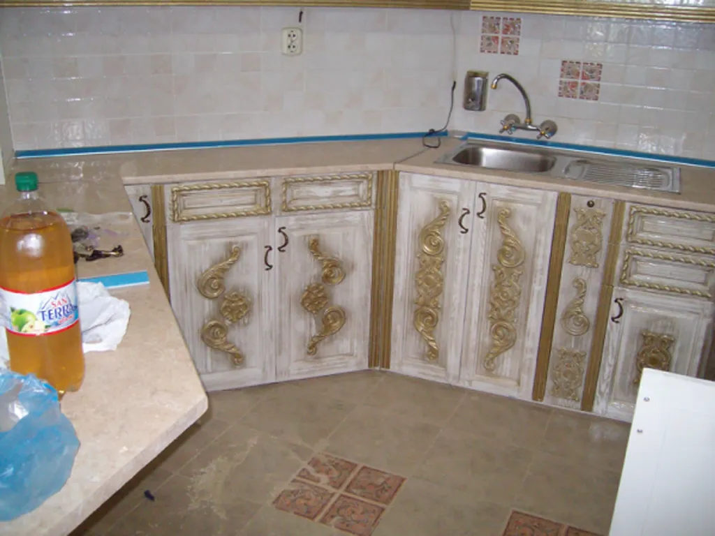 Състарено кухненско обзавеждане